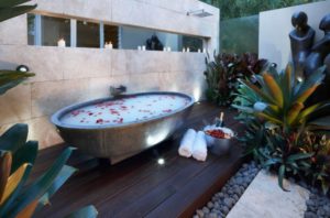 outdoor-spa-2-620x410